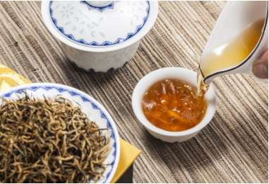 英德红茶冲蜜糖好喝吗