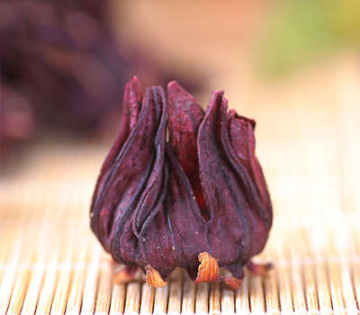洛神花茶用多少度水泡