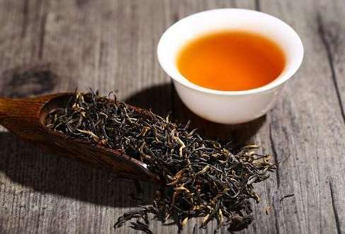 隔夜茶洗头步骤